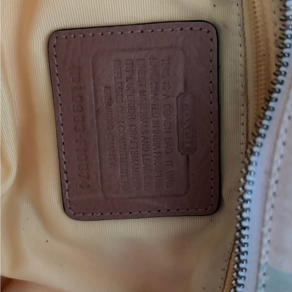 Coach multi color hand bag - Picture 5 of 11